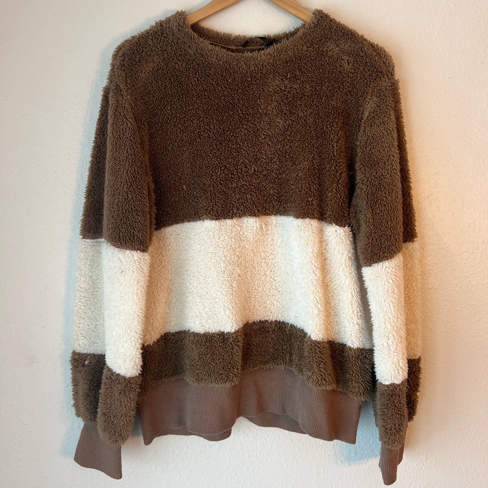 Women’s Teddy Bear Sherpa Crewneck